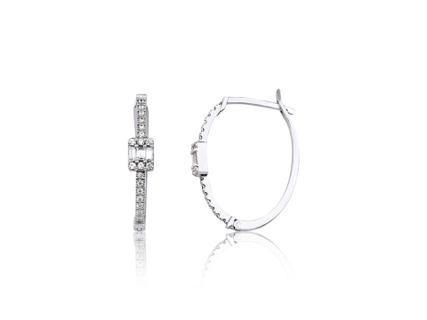 0.36 Karat Baget Pırlanta Küpe