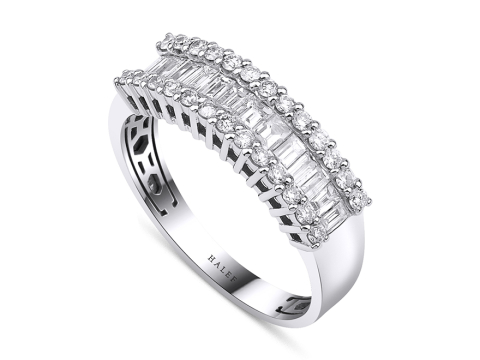 0.72 Karat Baget Pırlanta Yüzük